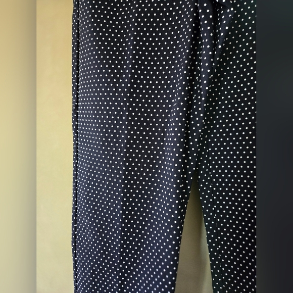 S.C.&Co. | Black Polka Dot Capris, Size 12 - Picture 5 of 9